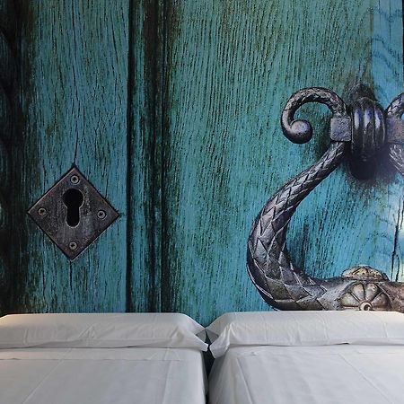 Apartamentos Divan Витория Экстерьер фото