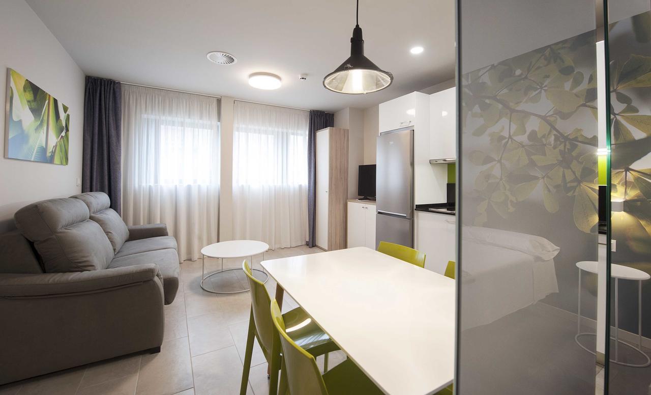 Apartamentos Divan Витория Экстерьер фото