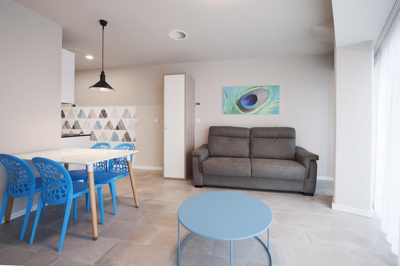 Apartamentos Divan Витория Экстерьер фото