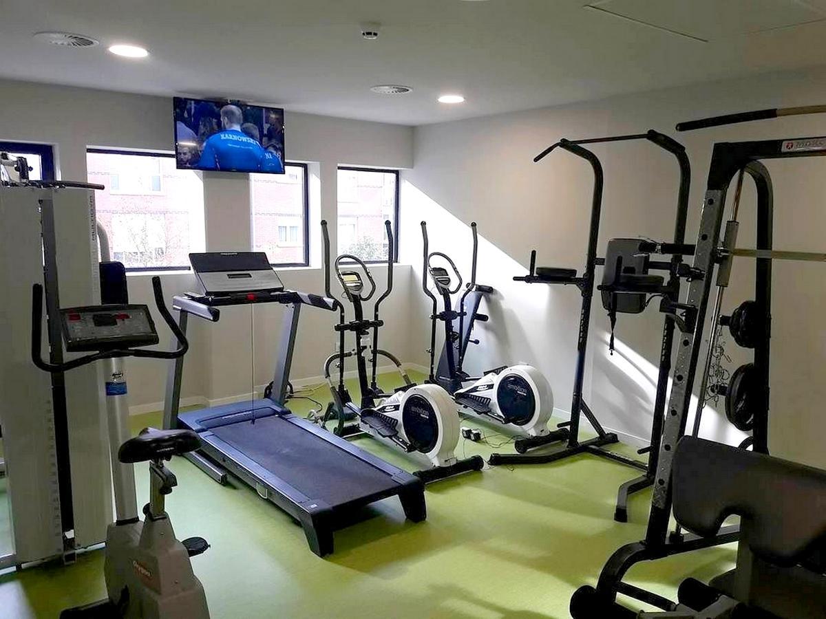 Apartamentos Divan Витория Экстерьер фото