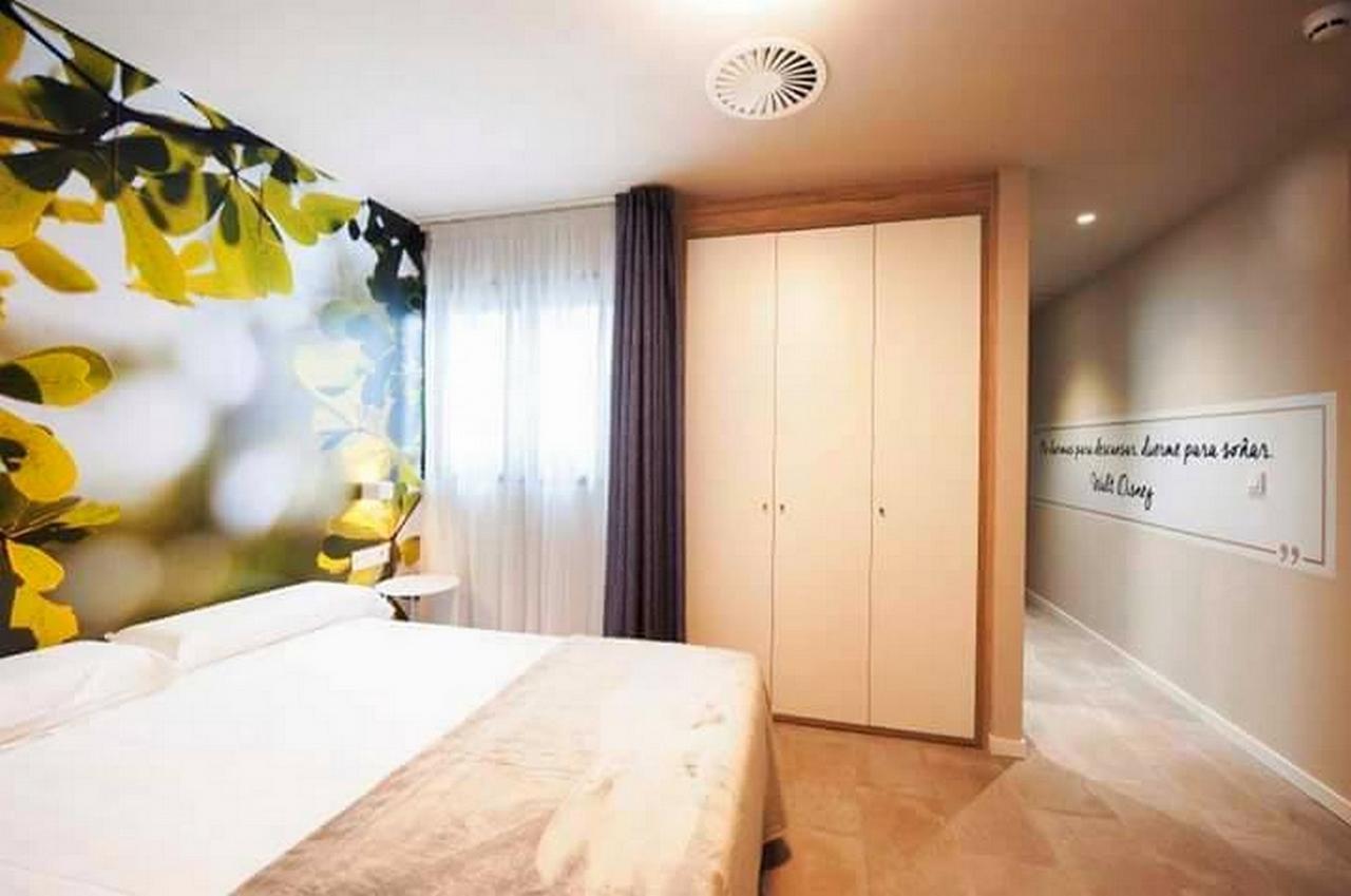 Apartamentos Divan Витория Экстерьер фото